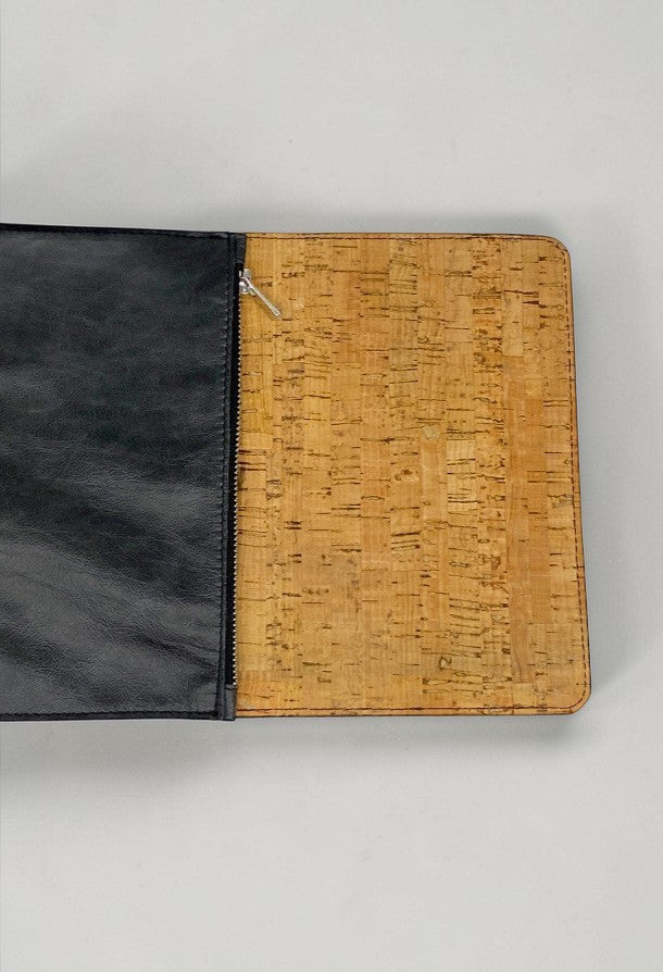 Copertina agenda a5 in pelle nero vintage e interno in  sughero astuccio