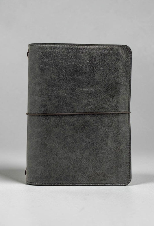 Copertina agenda a5 in pelle nero vintage e interno in  sughero