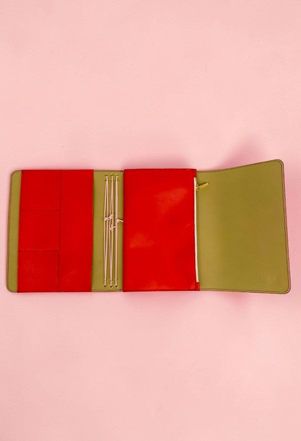 copertina agenda a5 pelle color geranio e crosta alosbag dettaglio interno