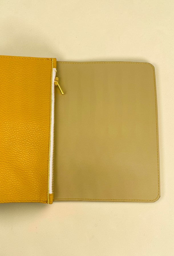 copertina agenda a5 pelle curry martellata e crosta alosbag dettaglio