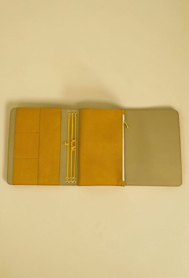 copertina agenda a5 pelle curry martellata e crosta alosbag interno
