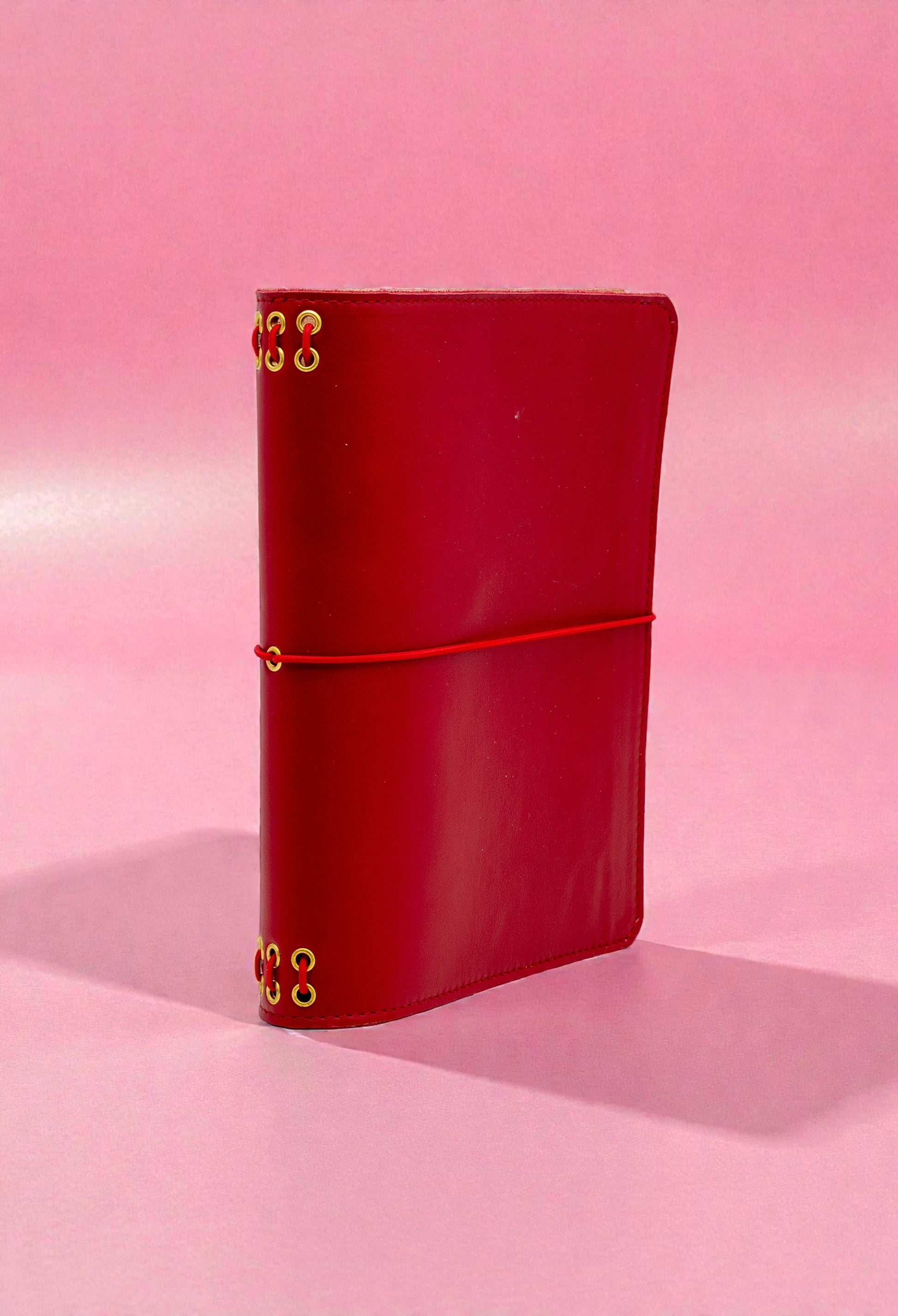 journal cover a5 slim in pelle liscia ciliegia 
e interno in crosta scamosciata naturale alosbag