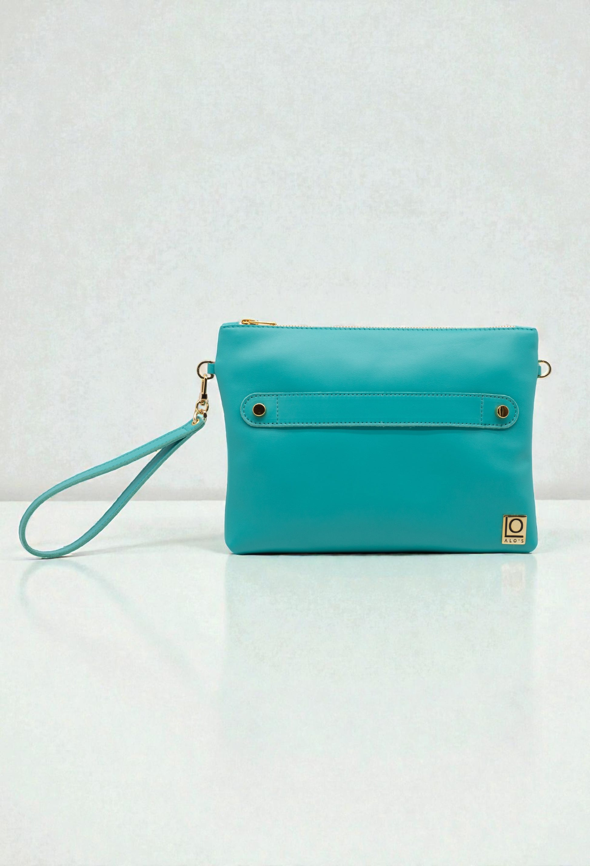 pochette zzurra artigianale in pelle turchese made in italy a mano con braccialetto