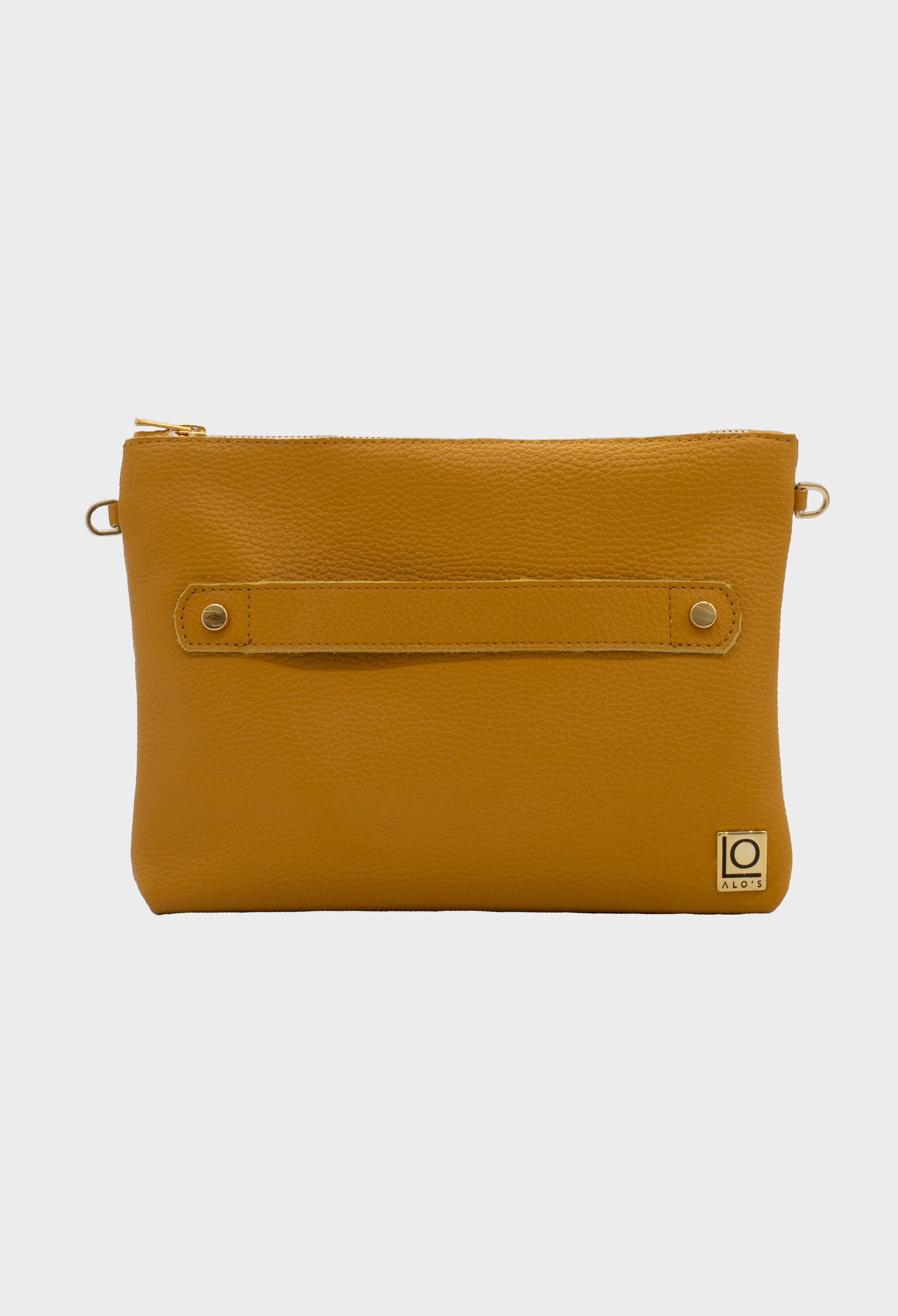 pochette gialla artigianale in pelle martellata color curry made in italy dettaglio frontale borsa a mano