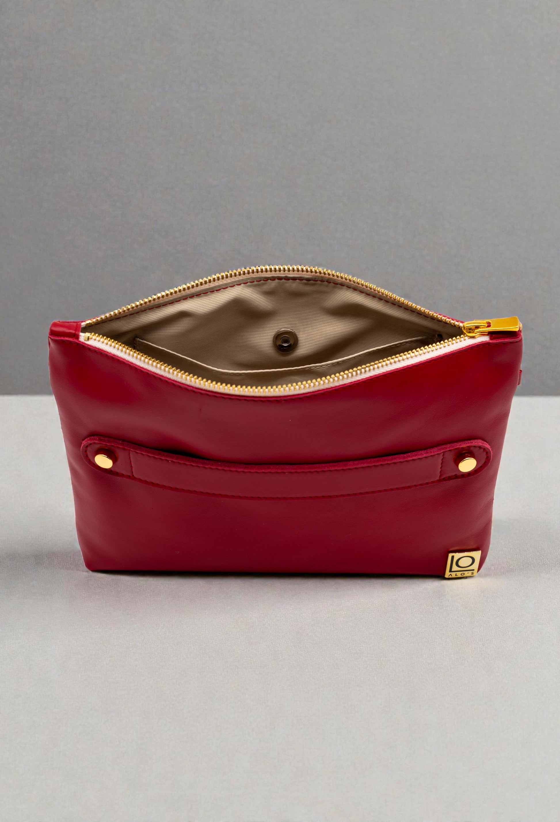 pochette rossa artigianale rosso ciliegia made in italy dettaglio interno
