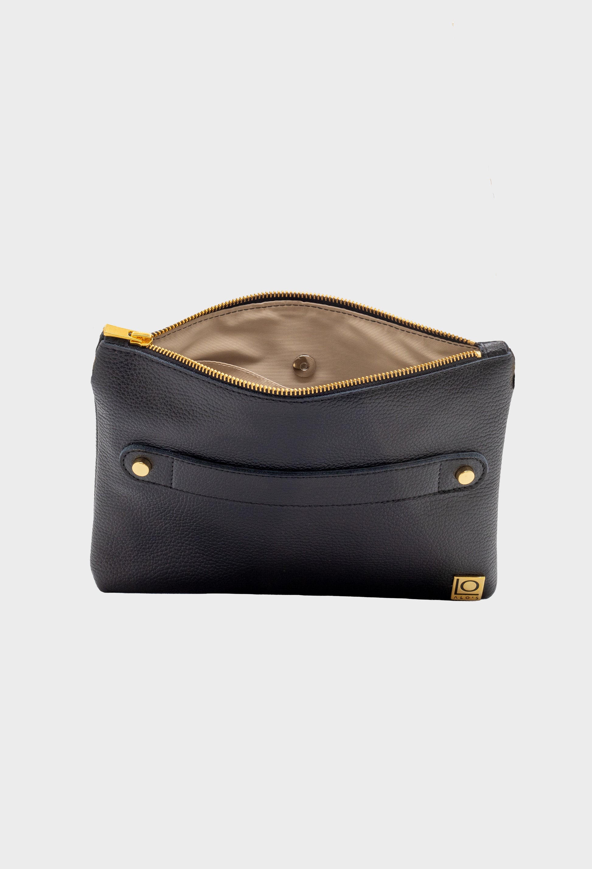 pochette nera artigianale in pelle martellata made in italy dettaglio interno