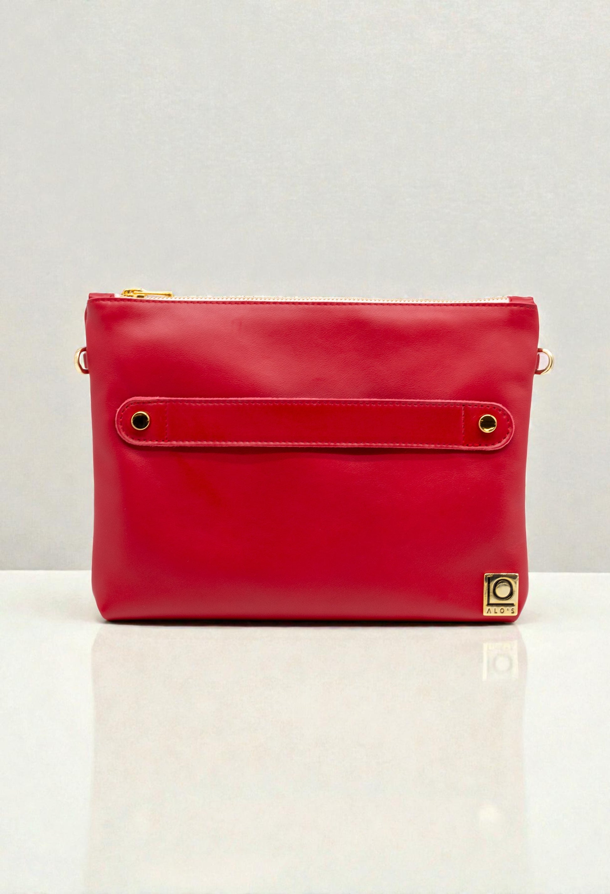 pochette rossa artigianale in pelle rosso ciliegia made in italy pochette a mano